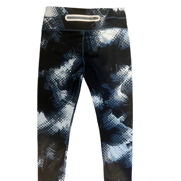 Athleta, Women’s XS, Chaturanga Crop Leggings - Picture 2 of 8